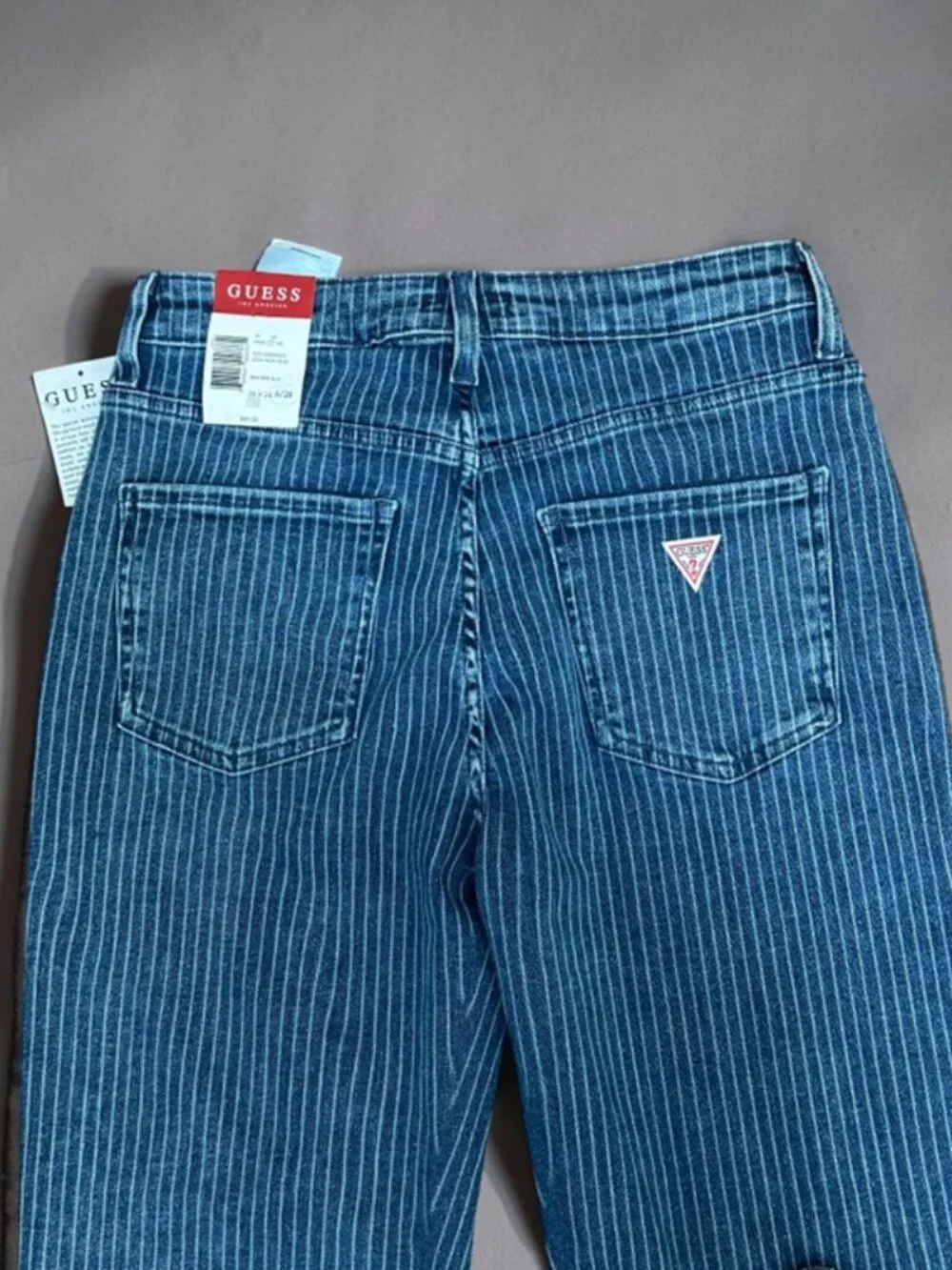 NWT GUESS Lena High-Rise Mom Jeans Blue Pinstripe - Super Stretchy! Size 28